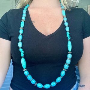 Blue beaded necklace NWT